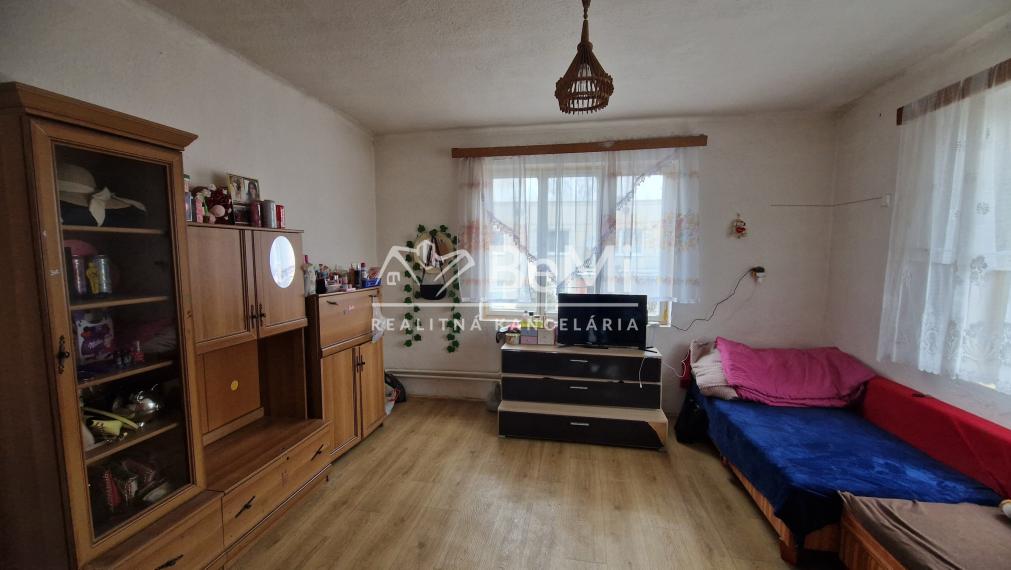 E X K L U Z Í V N E  dom Krásnohorské Podhradie-  NA PREDAJ