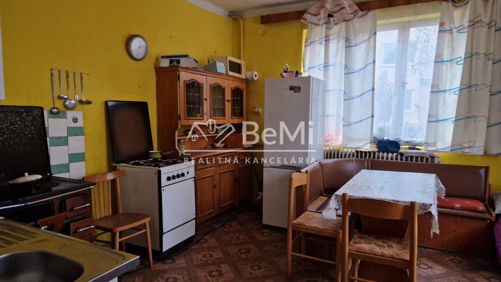 E X K L U Z Í V N E  dom Krásnohorské Podhradie-  NA PREDAJ