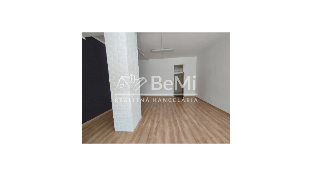 Kancelársky/prevádzkový priestor na prenájom-Lučenec