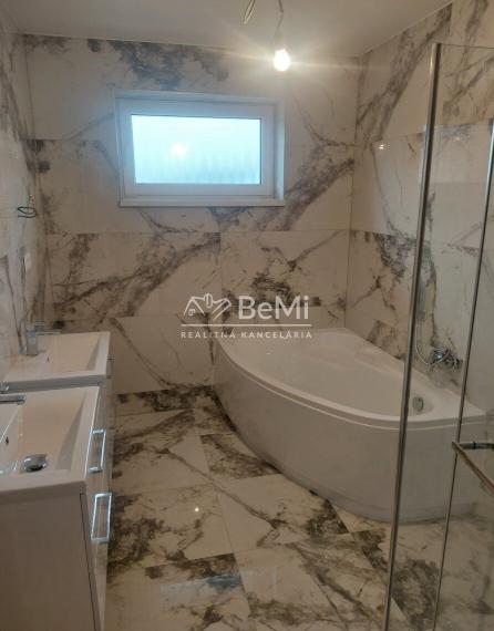 043-12-PAMA Rodinný dom  - novostavba v Golianove