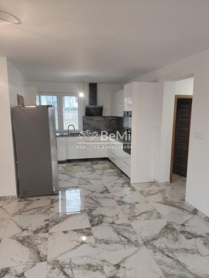 043-12-PAMA Rodinný dom  - novostavba v Golianove