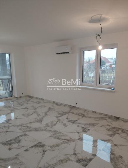 043-12-PAMA Rodinný dom  - novostavba v Golianove