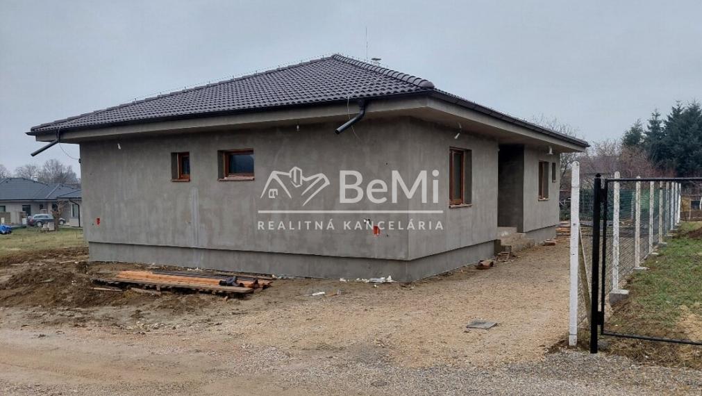 043-12-PAMA Rodinný dom  - novostavba v Golianove