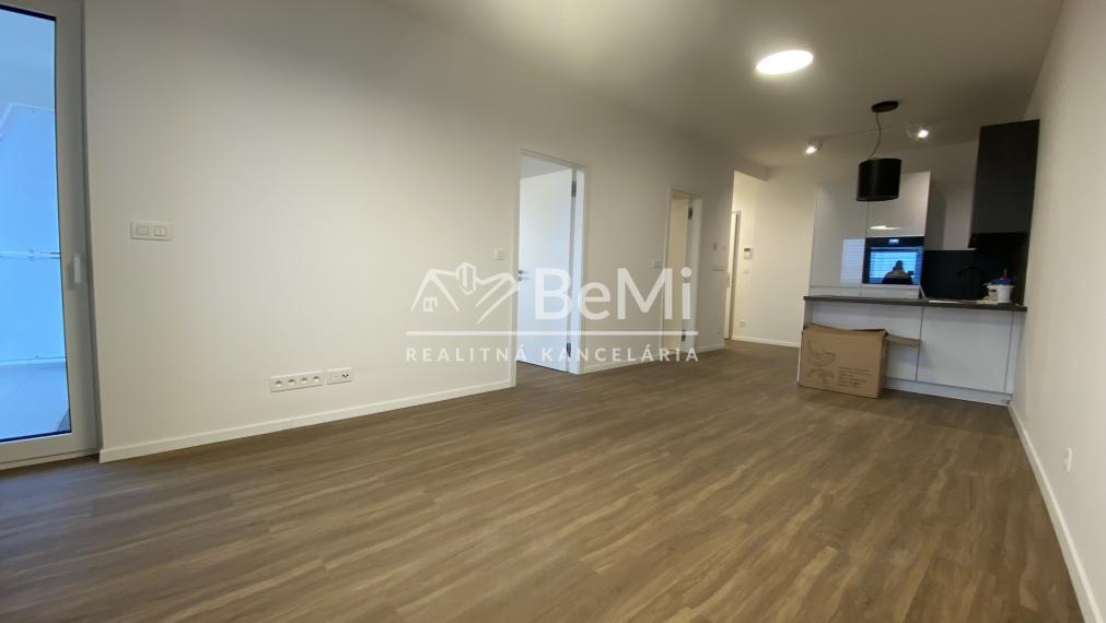 Prenájom 2i byt Nitra centrum ORBIS ID 602-212-MIG