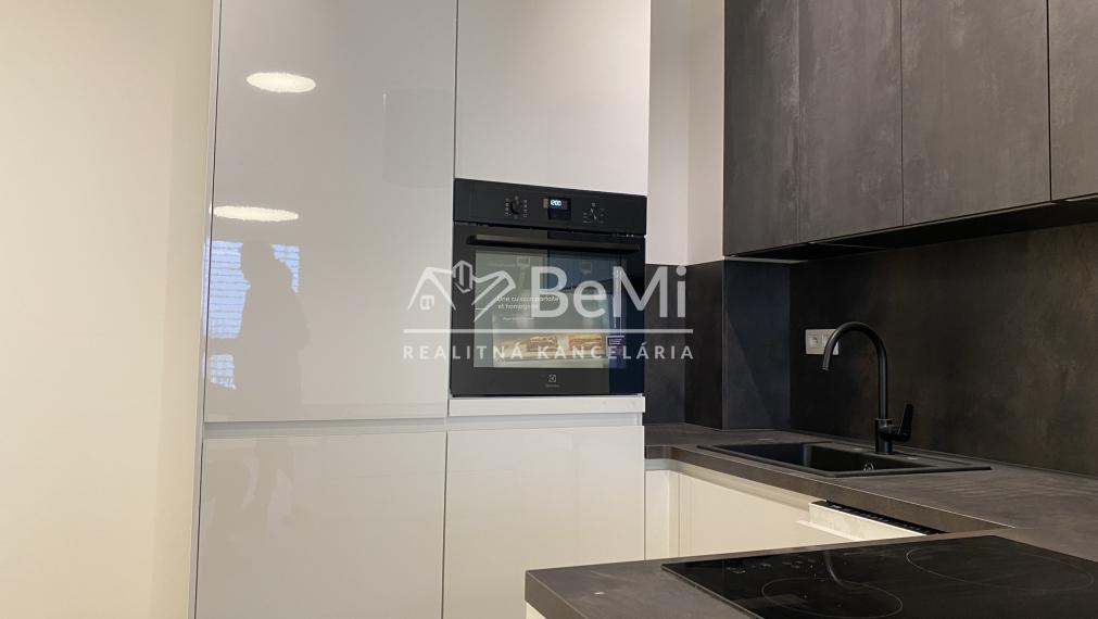 Prenájom 2i byt Nitra centrum ORBIS ID 602-212-MIG