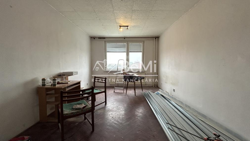 Predaj  3 izbový byt  - Levice (023-113-MIJKa)