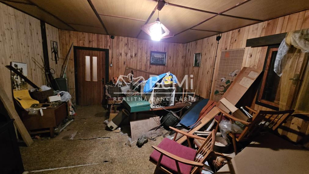 Predaj: Chata 50m2 s pozemkom Papradno (004-13-DAPA)