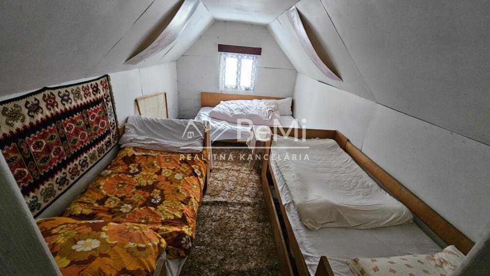 Predaj: Chata 50m2 s pozemkom Papradno (004-13-DAPA)