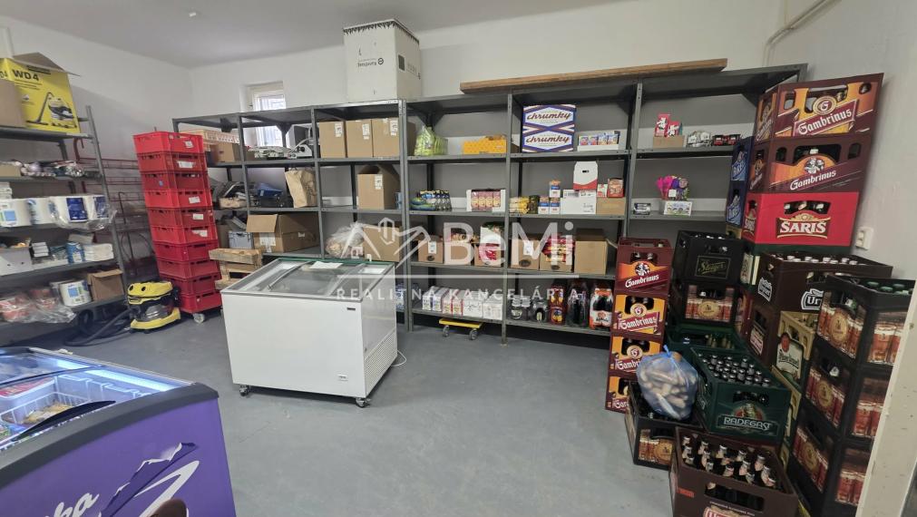 Polyfunkčná budova s fungujúcou prevádzkou – Adamovské Kochanovce