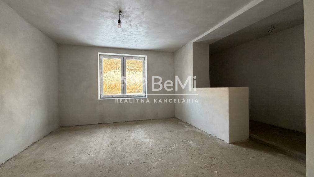 Rodinný dom v obci Kunová Teplica -NA PREDAJ