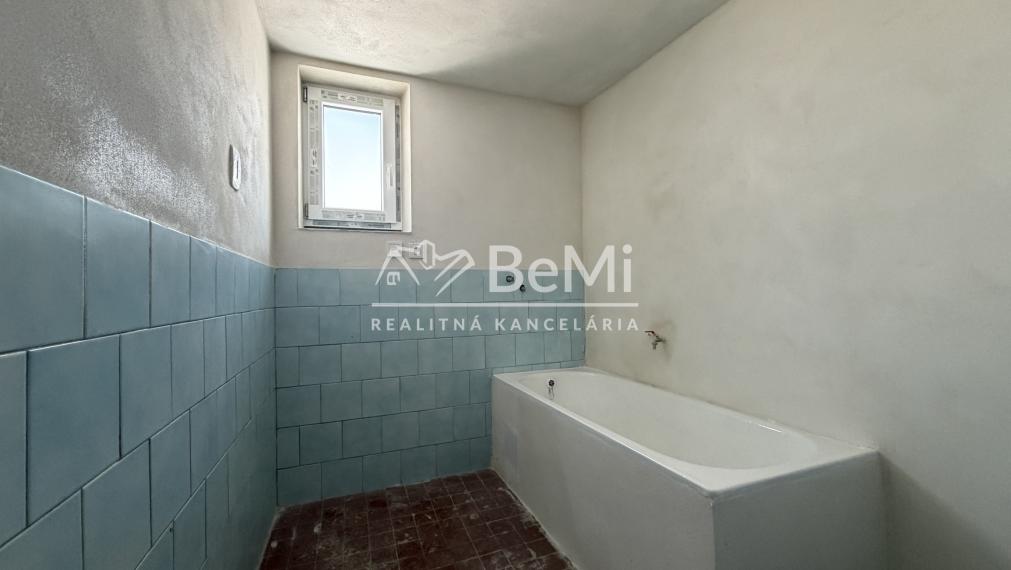 Rodinný dom v obci Kunová Teplica -NA PREDAJ