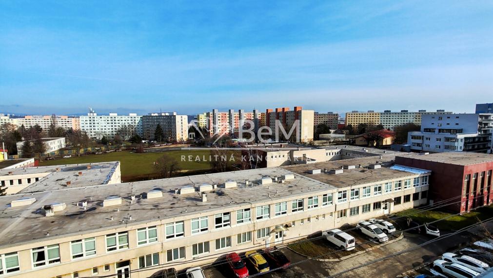 Veľký 1 izbový byt Košice Terasa