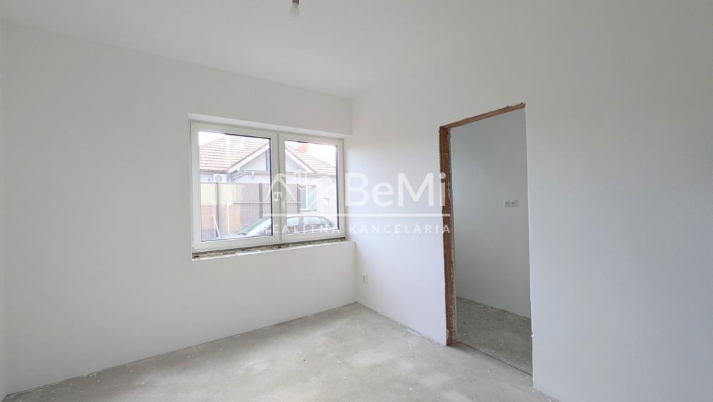 Predaj, rozostavaná budova- Zlaté Moravce (1245-12-AFI)