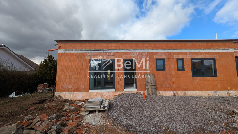 Predaj, rozostavaná budova- Zlaté Moravce (1245-12-AFI)