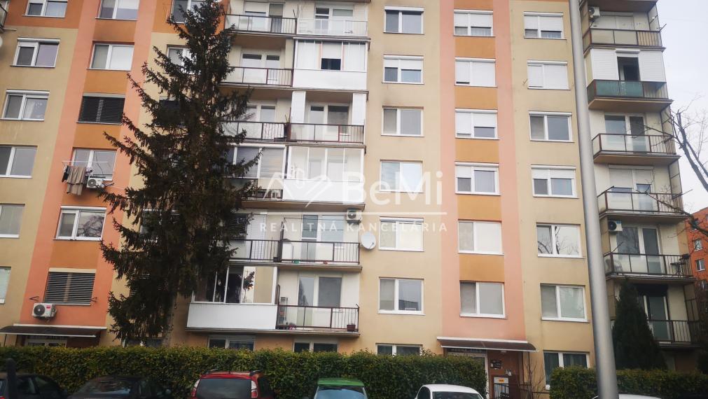 Na predaj 3 izbový byt v Šali pri Kauflande ID 035-113 EVBA