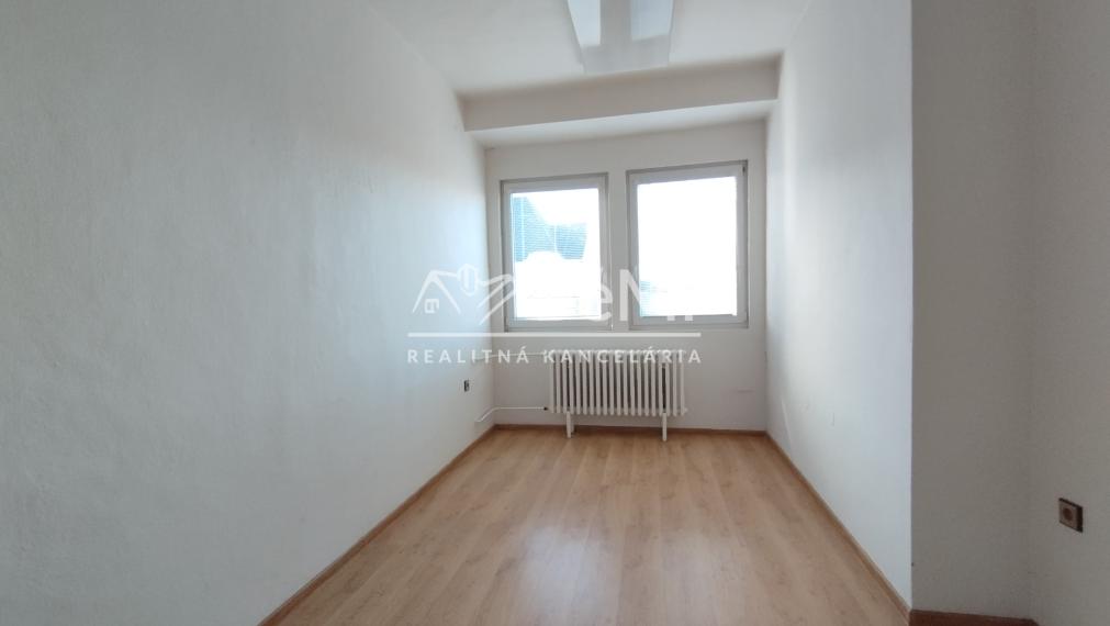 Kancelársky/prevádzkový priestor na prenájom-Lučenec