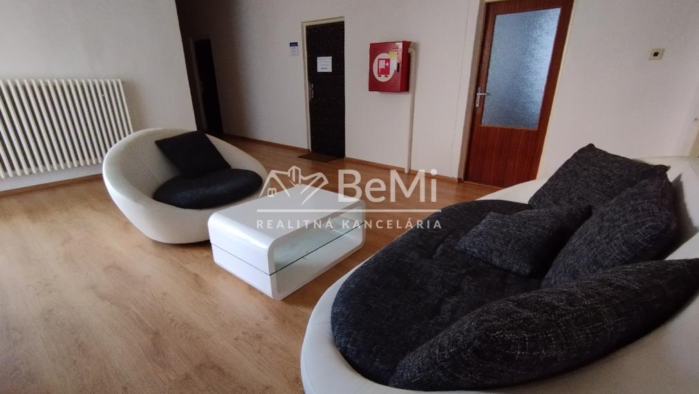 Kancelársky/prevádzkový priestor na prenájom-Lučenec