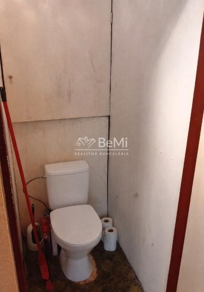 044-113-PAMAa 3,5-IZBOVÝ BYT S BALKÓNOM NA KLOKOČINE