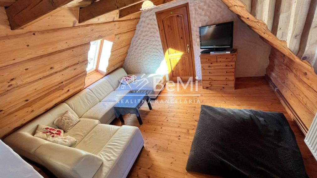 Zrekonštruovaný rodinný dom / chalupa v lone prírody – Horná Maríková