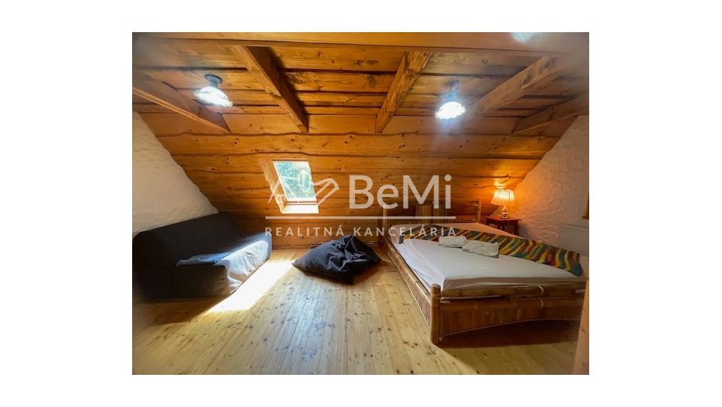 Zrekonštruovaný rodinný dom / chalupa v lone prírody – Horná Maríková