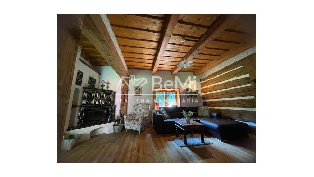 Zrekonštruovaný rodinný dom / chalupa v lone prírody – Horná Maríková