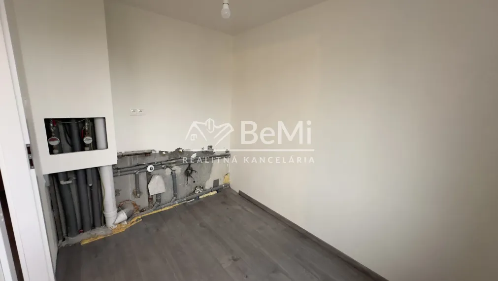 1-izbový byt, rekonštrukcia, Tulská, Banská Bystrica