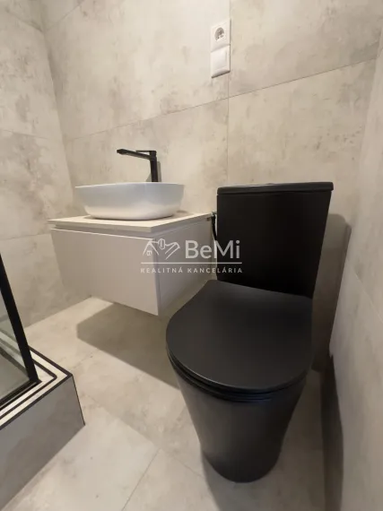 1-izbový byt, rekonštrukcia, Tulská, Banská Bystrica