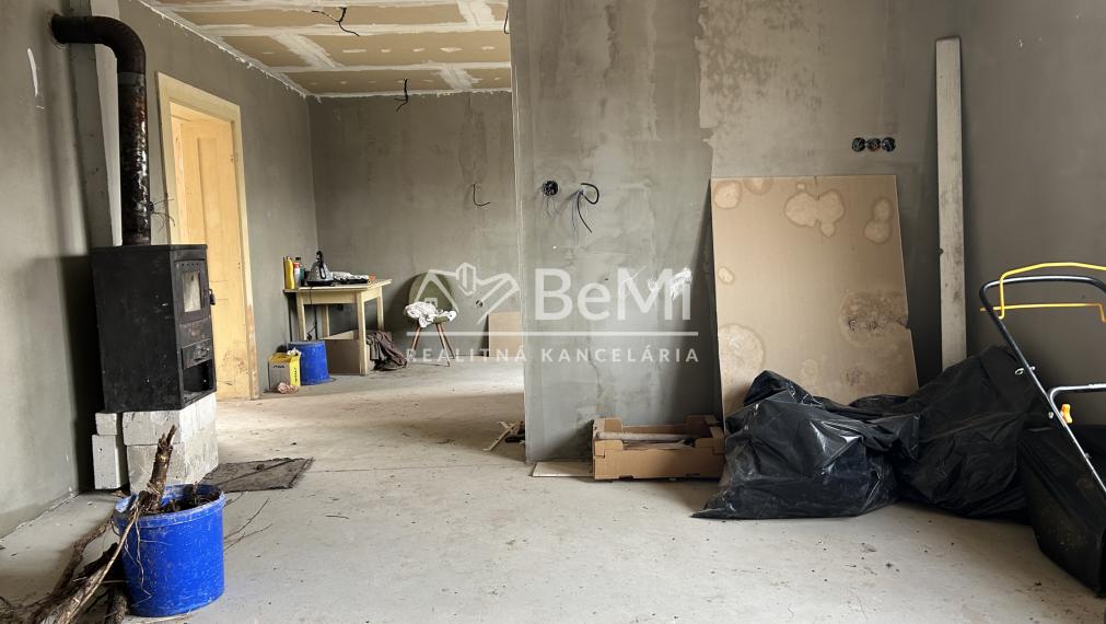 Predaj rodinného domu - Tekovské Lužany LEVICE (003-12-MIVYa)