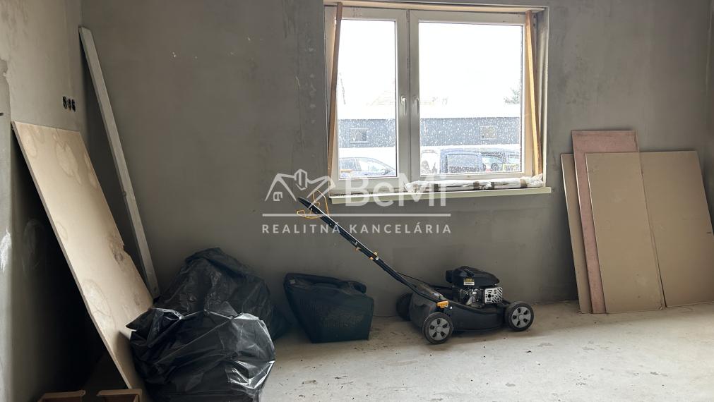 Predaj rodinného domu - Tekovské Lužany LEVICE (003-12-MIVYa)