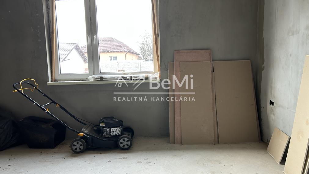 Predaj rodinného domu - Tekovské Lužany LEVICE (003-12-MIVYa)