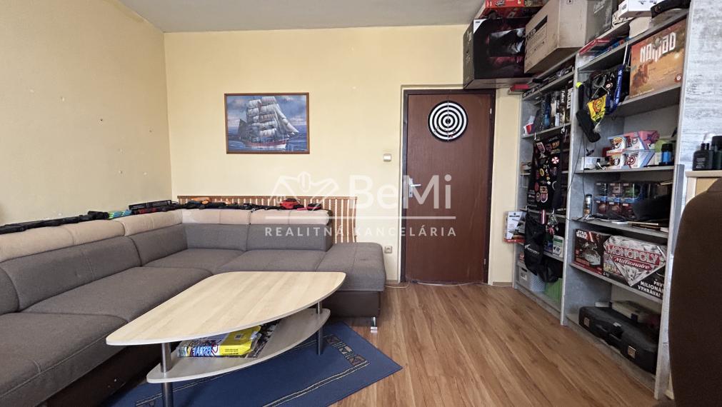 Predaj veľký 3 izbový byt  - LEVICE (116-113-MIJKa)