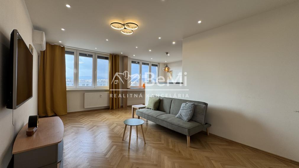 Technicky nadupaný 3-izbový byt v Košiciach (002-113-JFE)