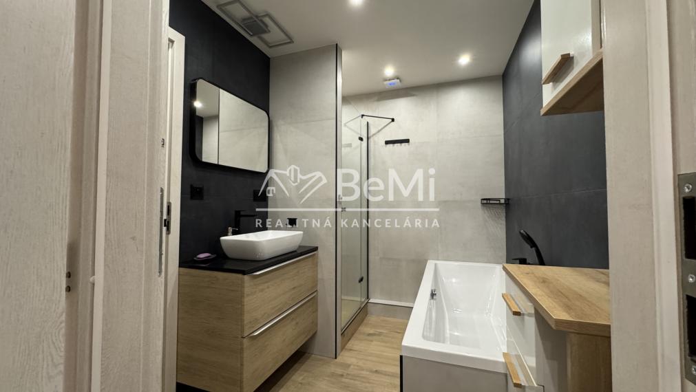 Technicky nadupaný 3-izbový byt v Košiciach (002-113-JFE)