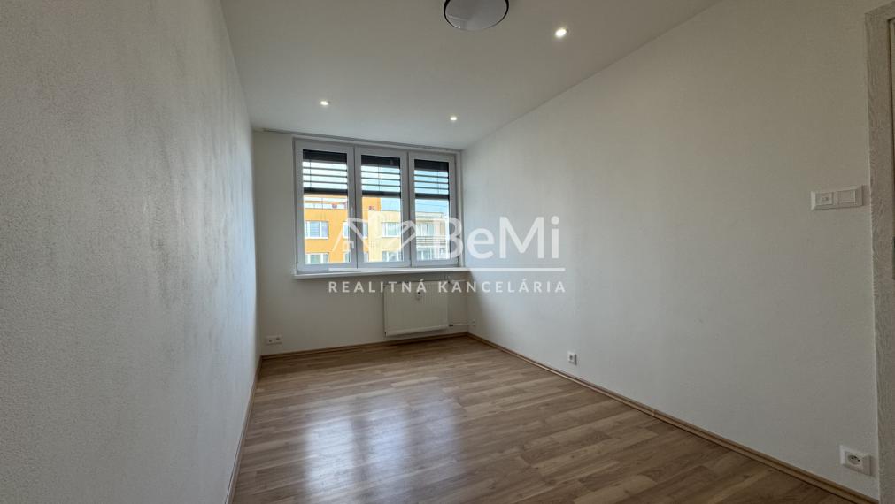 Technicky nadupaný 3-izbový byt v Košiciach (002-113-JFE)