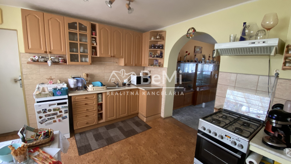 Nitra Dražovce 5 izbový RD pod lesom ID 605-12-MIG