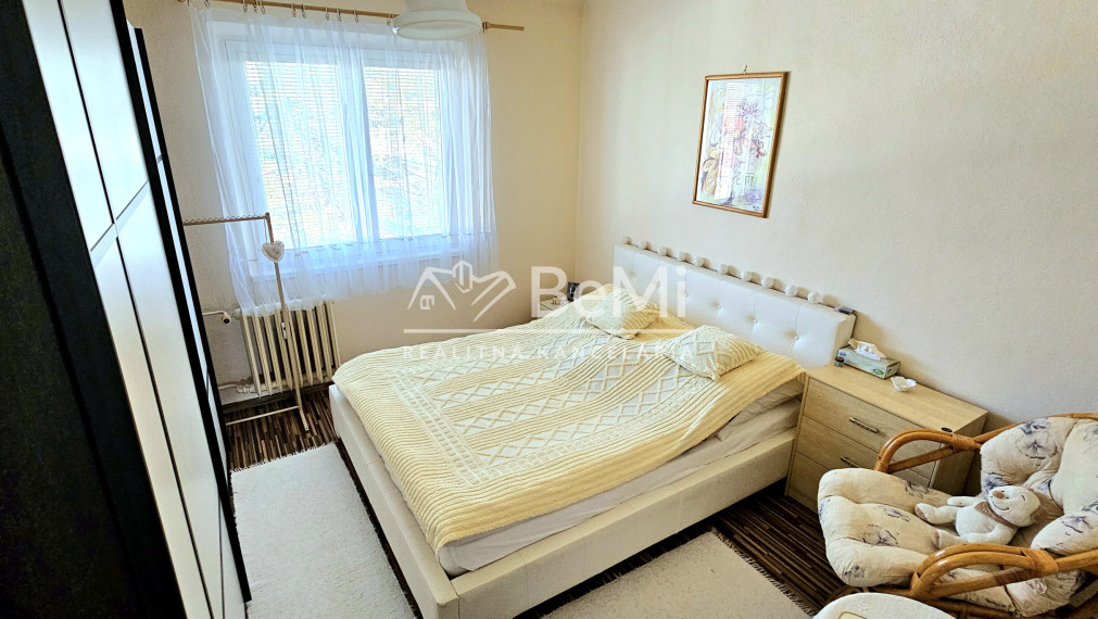 ZARIADENÝ 2-IZBOVÝ BYT S BALKÓNOM V CENTRE RIMAVSKEJ SOBOTY