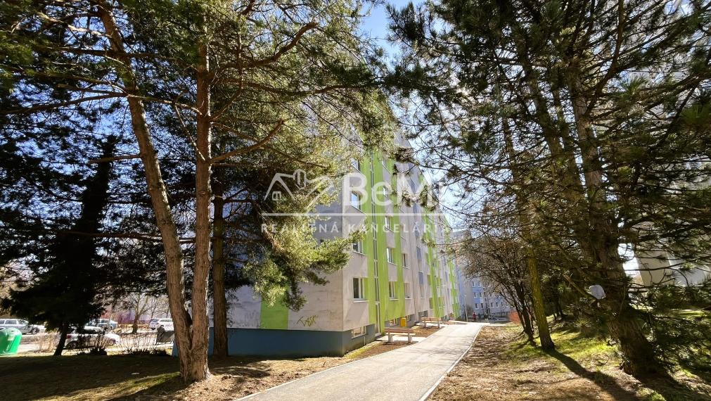 REZERVOVANÝ 2 izbový byt, 49,72 m2, B.Bystrica - Sásová