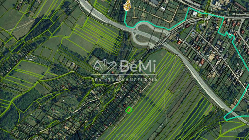 Na predaj rekreačný pozemok, so stavebným investičným potenciálom