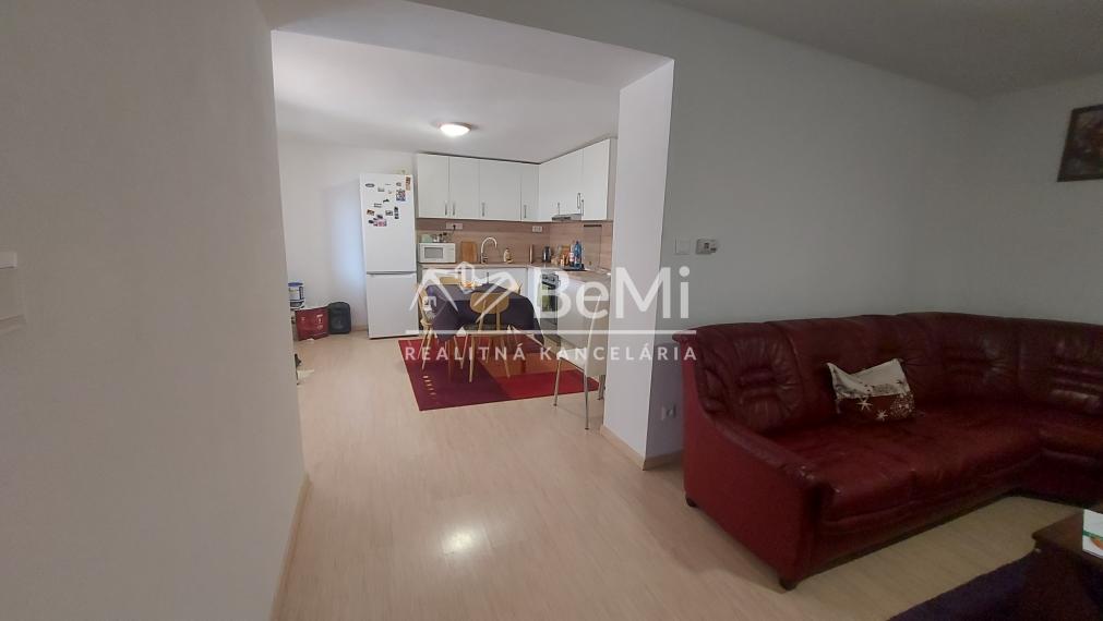 Rezervované.Predaj  dom(chalupu) Rastislavice(246-12-JUF)