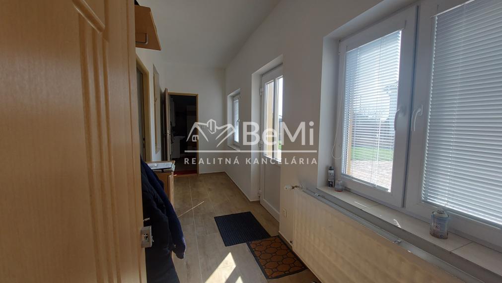 Rezervované.Predaj  dom(chalupu) Rastislavice(246-12-JUF)