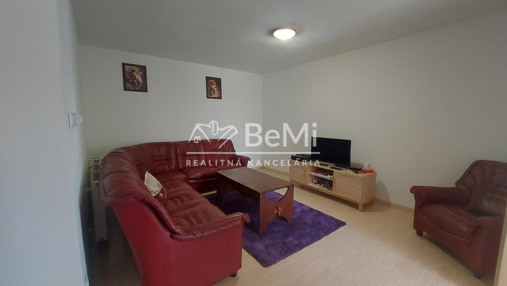 Rezervované.Predaj  dom(chalupu) Rastislavice(246-12-JUF)