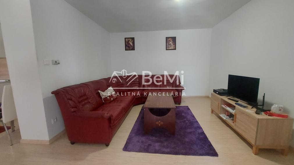 Rezervované.Predaj  dom(chalupu) Rastislavice(246-12-JUF)