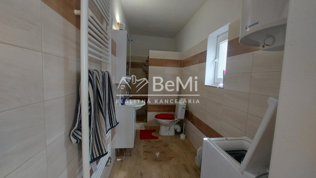 Rezervované.Predaj  dom(chalupu) Rastislavice(246-12-JUF)