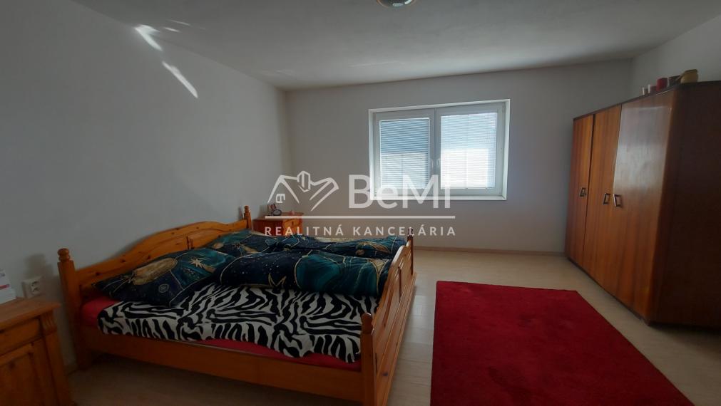 Rezervované.Predaj  dom(chalupu) Rastislavice(246-12-JUF)