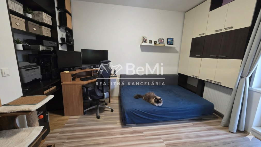 Predaj 2-izbový byt s garážou a 2 balkónmi – Melčice-Lieskové