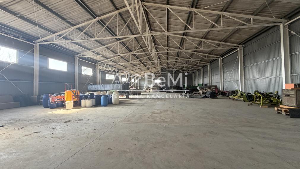 Poľnohospodársky sklad,chladiarenská budova v Gőnc-NA PREDAJ