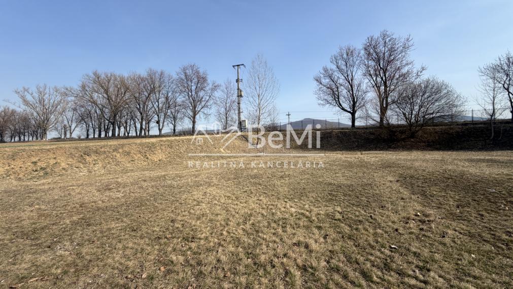 Poľnohospodársky sklad,chladiarenská budova v Gőnc-NA PREDAJ