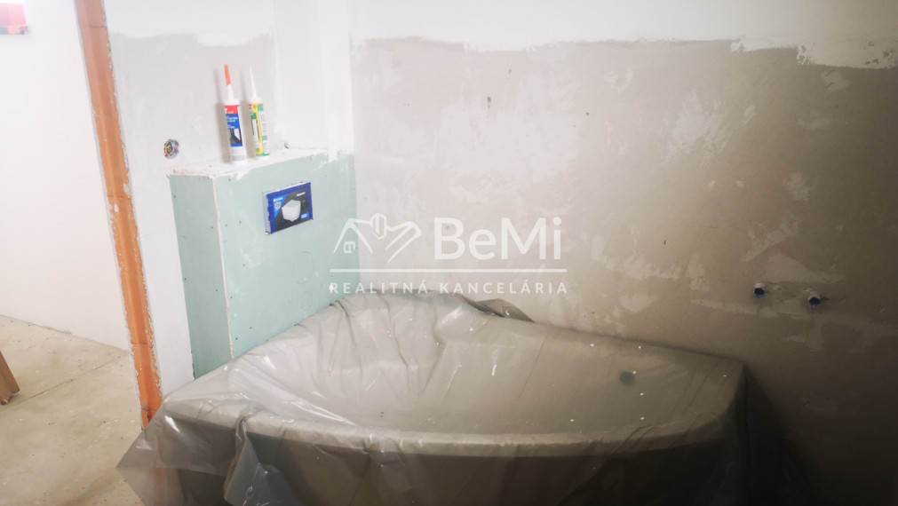 Moderná novostavba , 4 izbový rodinný dom v obci Žihárec ID 422-12-MIG