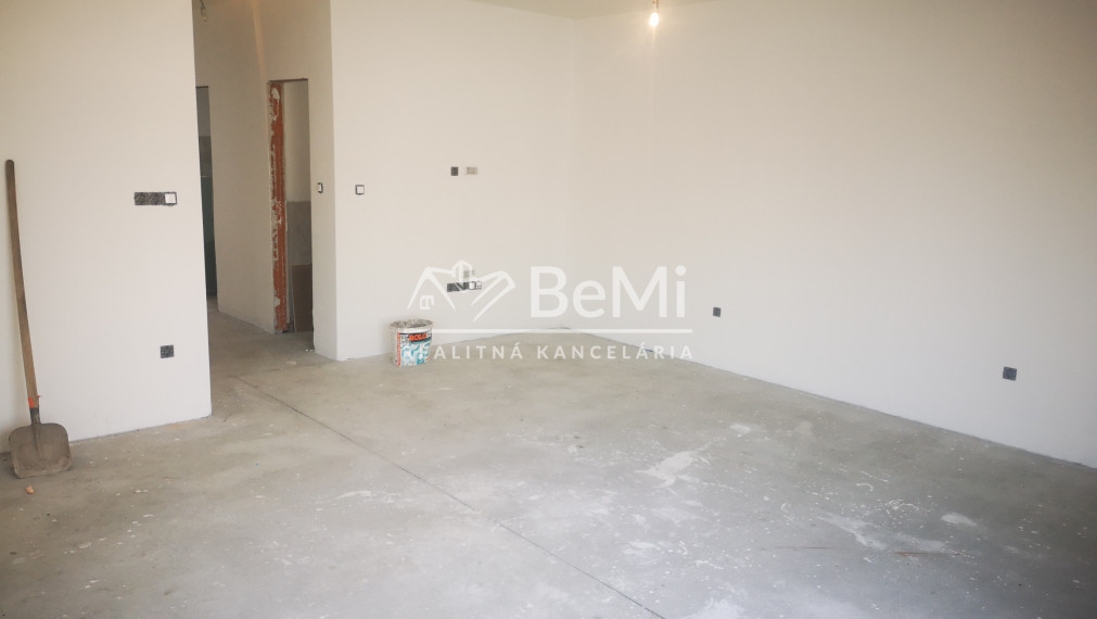 Moderná novostavba , 4 izbový rodinný dom v obci Žihárec ID 422-12-MIG