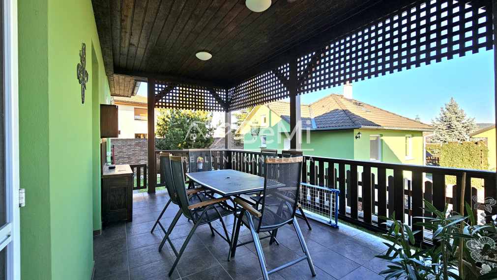 3 DOMY NA JEDNOM POZEMKU RIMAVSKÁ SOBOTA, SOBȎTKA-NA PREDAJ